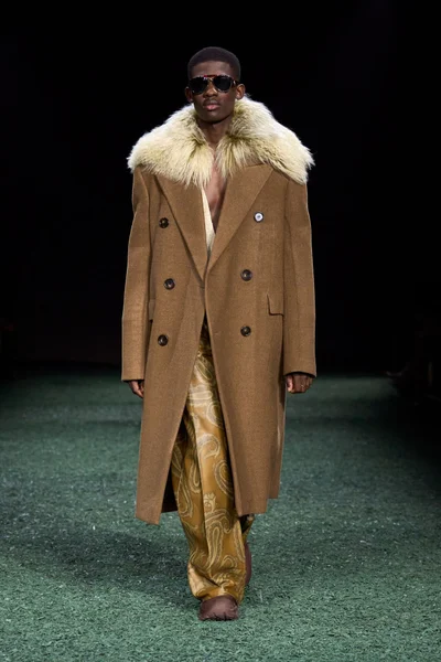 Look 22